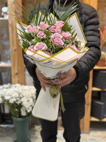 Lila Çardak Gülleri